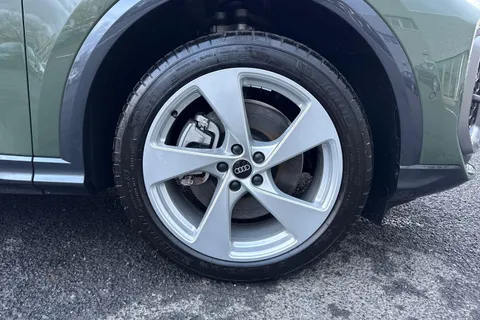  Audi Q5 2.0 TDI S line S Tronic quattro Euro 6 (s/s) 5dr Thumbnail #24