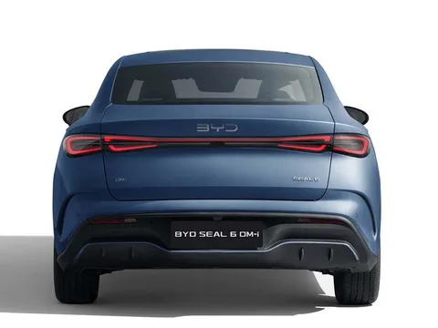  BYD Seal 6 1.5 DM-i 10kWh Boost CVT Auto Euro 6 (s/s) 4dr Thumbnail #3