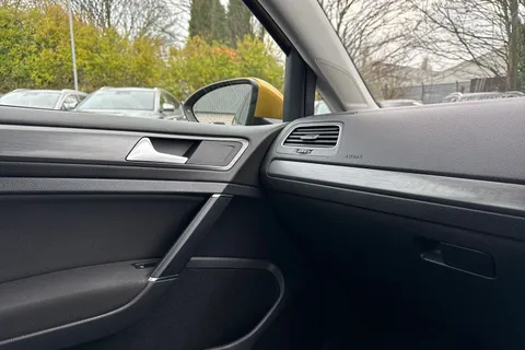 SD18BNU Volkswagen Golf 1.5 TSI EVO SE 5dr Thumbnail #43