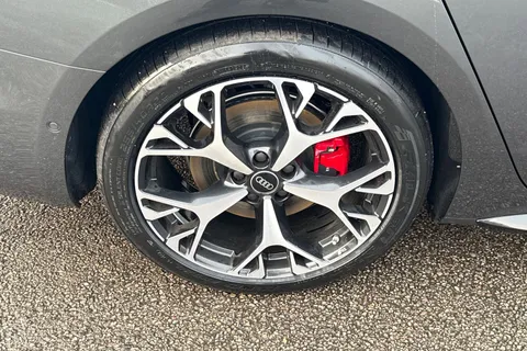  Audi A6 Saloon 2.0 TDI Edition 1 S Tronic quattro Euro 6 (s/s) 4dr Thumbnail #13