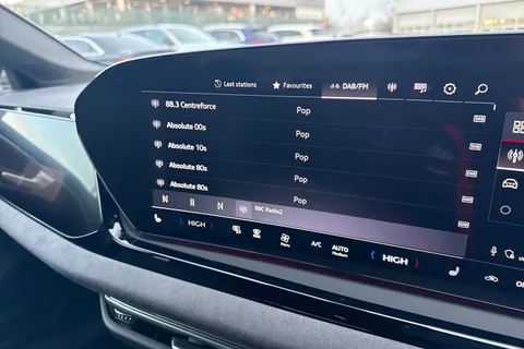  Audi A6 Saloon 2.0 TDI Edition 1 S Tronic quattro Euro 6 (s/s) 4dr Thumbnail #37