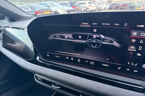  Audi A6 Saloon 2.0 TDI Edition 1 S Tronic quattro Euro 6 (s/s) 4dr Thumbnail #40