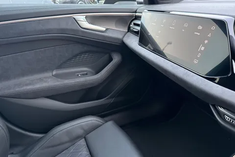  Audi A6 Saloon 2.0 TDI Edition 1 S Tronic quattro Euro 6 (s/s) 4dr Thumbnail #59