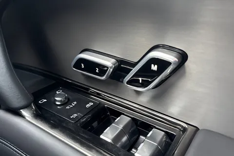 KT25EXH Land Rover Range Rover Sport 3.0 D300 Dynamic SE 5dr Auto Thumbnail #26