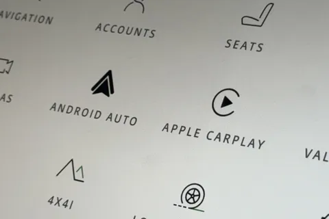 KT25EXH Land Rover Range Rover Sport 3.0 D300 Dynamic SE 5dr Auto Thumbnail #37