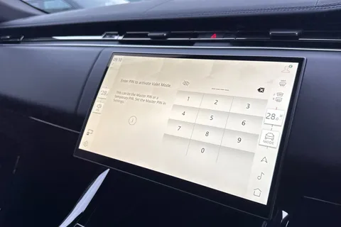 KT25EXH Land Rover Range Rover Sport 3.0 D300 Dynamic SE 5dr Auto Thumbnail #44