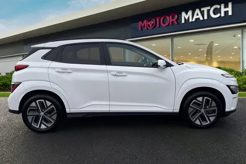 SB72NCJ Hyundai Kona 64kWh Premium Auto 5dr (10.5kW Charger) Thumbnail #4