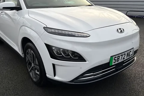 SB72NCJ Hyundai Kona 64kWh Premium Auto 5dr (10.5kW Charger) Thumbnail #9