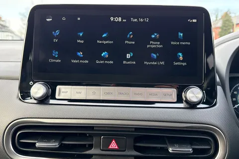 SB72NCJ Hyundai Kona 64kWh Premium Auto 5dr (10.5kW Charger) Thumbnail #17