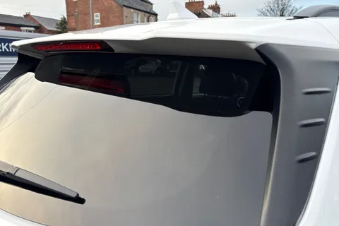 SB72NCJ Hyundai Kona 64kWh Premium Auto 5dr (10.5kW Charger) Thumbnail #27