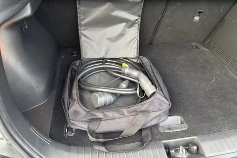 SB72NCJ Hyundai Kona 64kWh Premium Auto 5dr (10.5kW Charger) Thumbnail #29