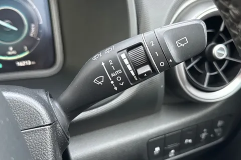 SB72NCJ Hyundai Kona 64kWh Premium Auto 5dr (10.5kW Charger) Thumbnail #40