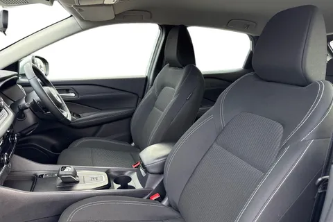 P80JPP Nissan Qashqai 1.3 DIG-T MHEV Acenta Premium XTRON Euro 6 (s/s) 5dr Thumbnail #16