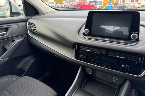 P80JPP Nissan Qashqai 1.3 DIG-T MHEV Acenta Premium XTRON Euro 6 (s/s) 5dr Thumbnail #20