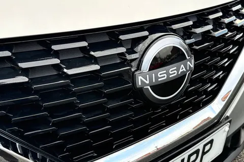 P80JPP Nissan Qashqai 1.3 DIG-T MHEV Acenta Premium XTRON Euro 6 (s/s) 5dr Thumbnail #26