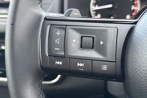 P80JPP Nissan Qashqai 1.3 DIG-T MHEV Acenta Premium XTRON Euro 6 (s/s) 5dr Thumbnail #39