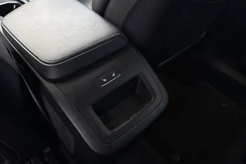 DP22SFY Volvo Xc60 2.0 B4D R DESIGN 5dr AWD Geartronic Thumbnail #30