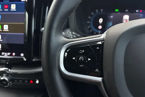 DP22SFY Volvo Xc60 2.0 B4D R DESIGN 5dr AWD Geartronic Thumbnail #40