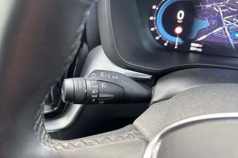 DP22SFY Volvo Xc60 2.0 B4D R DESIGN 5dr AWD Geartronic Thumbnail #46