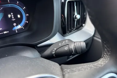 DP22SFY Volvo Xc60 2.0 B4D R DESIGN 5dr AWD Geartronic Thumbnail #47