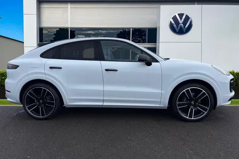 VX23RKO Porsche Cayenne 3.0T V6 Platinum Edition TiptronicS 4WD Euro 6 (s/s) 5dr Thumbnail #4