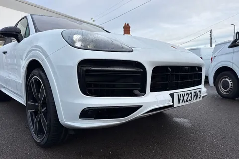 VX23RKO Porsche Cayenne 3.0T V6 Platinum Edition TiptronicS 4WD Euro 6 (s/s) 5dr Thumbnail #10
