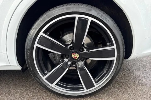 VX23RKO Porsche Cayenne 3.0T V6 Platinum Edition TiptronicS 4WD Euro 6 (s/s) 5dr Thumbnail #12