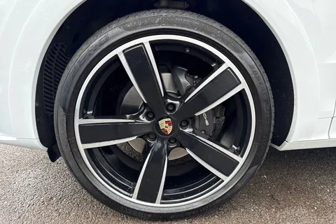 VX23RKO Porsche Cayenne 3.0T V6 Platinum Edition TiptronicS 4WD Euro 6 (s/s) 5dr Thumbnail #13