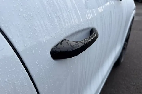 VX23RKO Porsche Cayenne 3.0T V6 Platinum Edition TiptronicS 4WD Euro 6 (s/s) 5dr Thumbnail #31