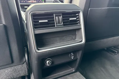 VX23RKO Porsche Cayenne 3.0T V6 Platinum Edition TiptronicS 4WD Euro 6 (s/s) 5dr Thumbnail #38