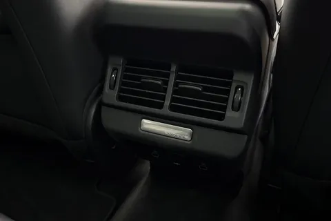 KM74FDK Land Rover Range Rover Evoque 2.0 D200 Dynamic HSE 5dr Auto Thumbnail #19