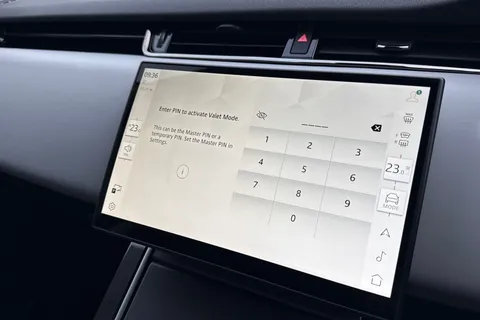 KM74FDK Land Rover Range Rover Evoque 2.0 D200 Dynamic HSE 5dr Auto Thumbnail #40