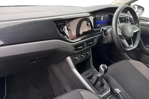 ML72DNX Volkswagen Polo 1.0 TSI Life 5dr Thumbnail #15