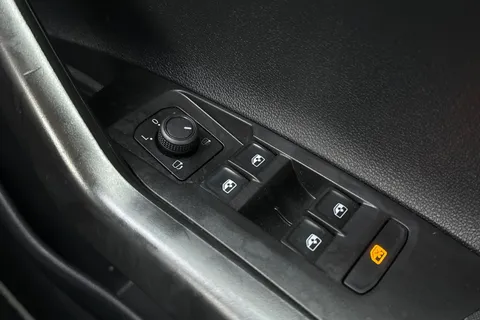 ML72DNX Volkswagen Polo 1.0 TSI Life 5dr Thumbnail #21