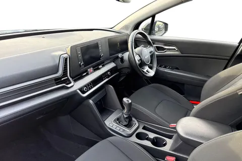 EJ73ZZS Kia Sportage 1.6T GDi ISG 2 5dr Thumbnail #8