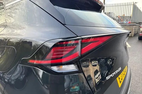 EJ73ZZS Kia Sportage 1.6T GDi ISG 2 5dr Thumbnail #15