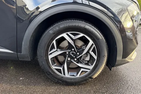 EJ73ZZS Kia Sportage 1.6T GDi ISG 2 5dr Thumbnail #21