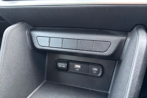 EJ73ZZS Kia Sportage 1.6T GDi ISG 2 5dr Thumbnail #29