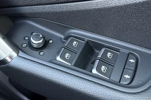 FD70UOB Audi Q2 1.5 TFSI CoD 35 Sport S Tronic Euro 6 (s/s) 5dr Thumbnail #38