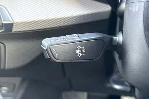 FD70UOB Audi Q2 1.5 TFSI CoD 35 Sport S Tronic Euro 6 (s/s) 5dr Thumbnail #39