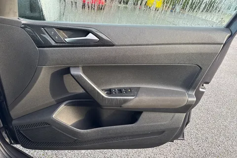 PK72OMH Volkswagen Taigo 1.0 TSI Life Euro 6 (s/s) 5dr Thumbnail #20