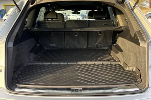 PK70XYX Audi Q7 50 TDI Quattro Black Edition 5dr Tiptronic Thumbnail #7