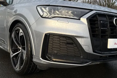PK70XYX Audi Q7 50 TDI Quattro Black Edition 5dr Tiptronic Thumbnail #9