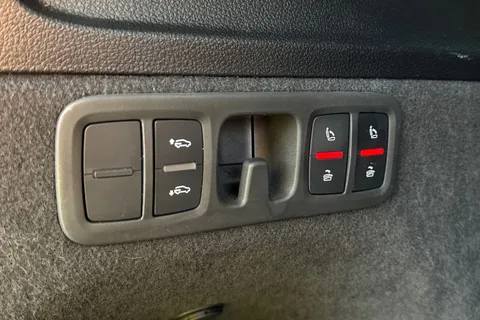 PK70XYX Audi Q7 50 TDI Quattro Black Edition 5dr Tiptronic Thumbnail #28