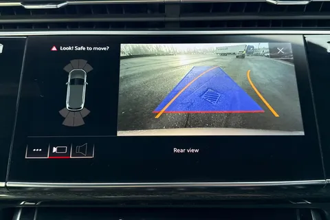 PK70XYX Audi Q7 50 TDI Quattro Black Edition 5dr Tiptronic Thumbnail #38