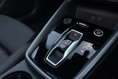 BU75ZKT Audi A3 1.5 TFSI 150 S Line 5dr S Tronic Thumbnail #20