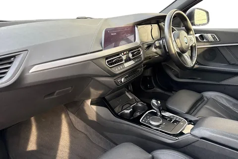 VK70ZTO BMW 1 Series 2.0 118d M Sport Auto Euro 6 (s/s) 5dr Thumbnail #15