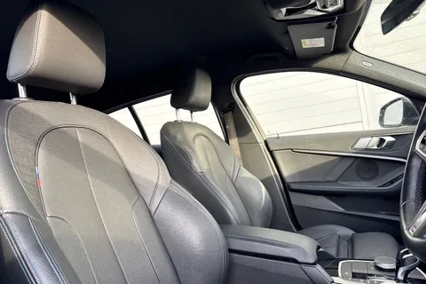 VK70ZTO BMW 1 Series 2.0 118d M Sport Auto Euro 6 (s/s) 5dr Thumbnail #24