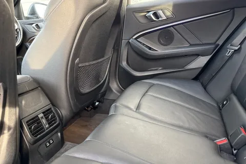 VK70ZTO BMW 1 Series 2.0 118d M Sport Auto Euro 6 (s/s) 5dr Thumbnail #37