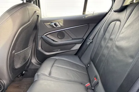 VK70ZTO BMW 1 Series 2.0 118d M Sport Auto Euro 6 (s/s) 5dr Thumbnail #38